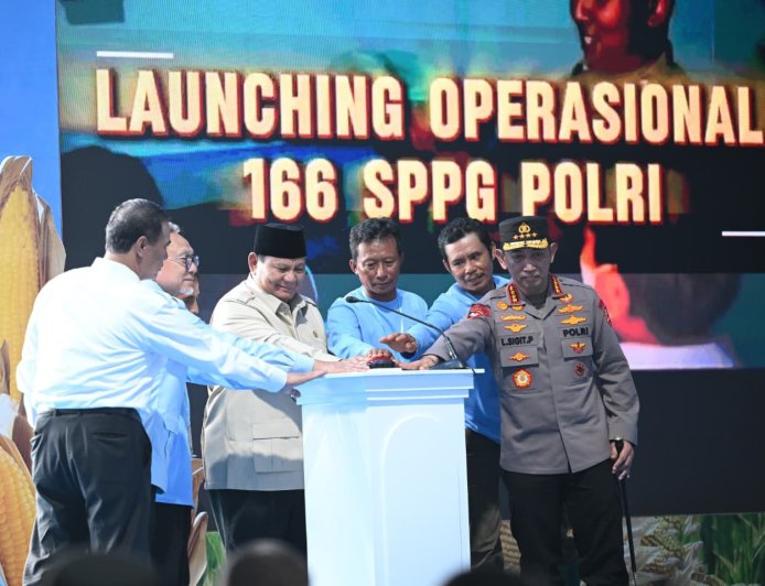 Dari Jawa Timur, Presiden Prabowo Groundbreaking 10 Gudang Pangan Polri dan Luncurkan 166 SPPG