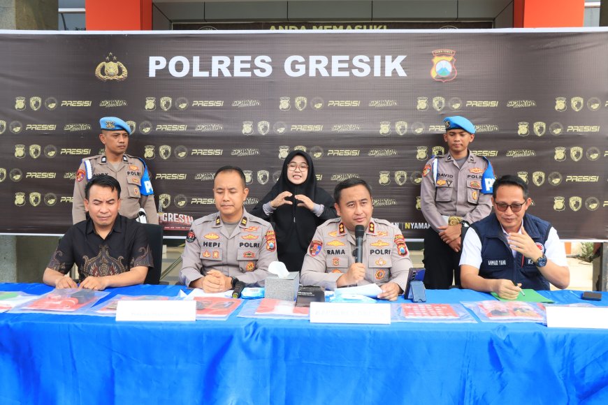 Polres Gresik Bongkar Jaringan Narkoba Amankan 2 Tersangka Pengedar dan 209 Gram Sabu